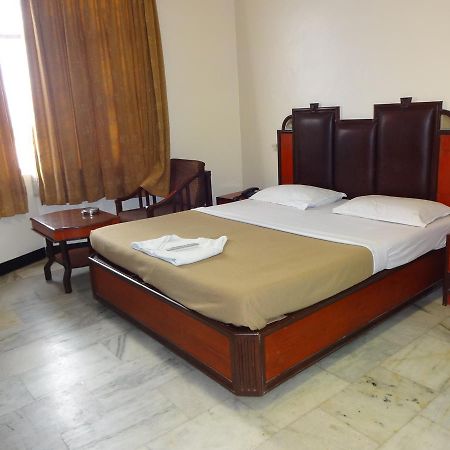Hotel Naveen Coimbatore Esterno foto