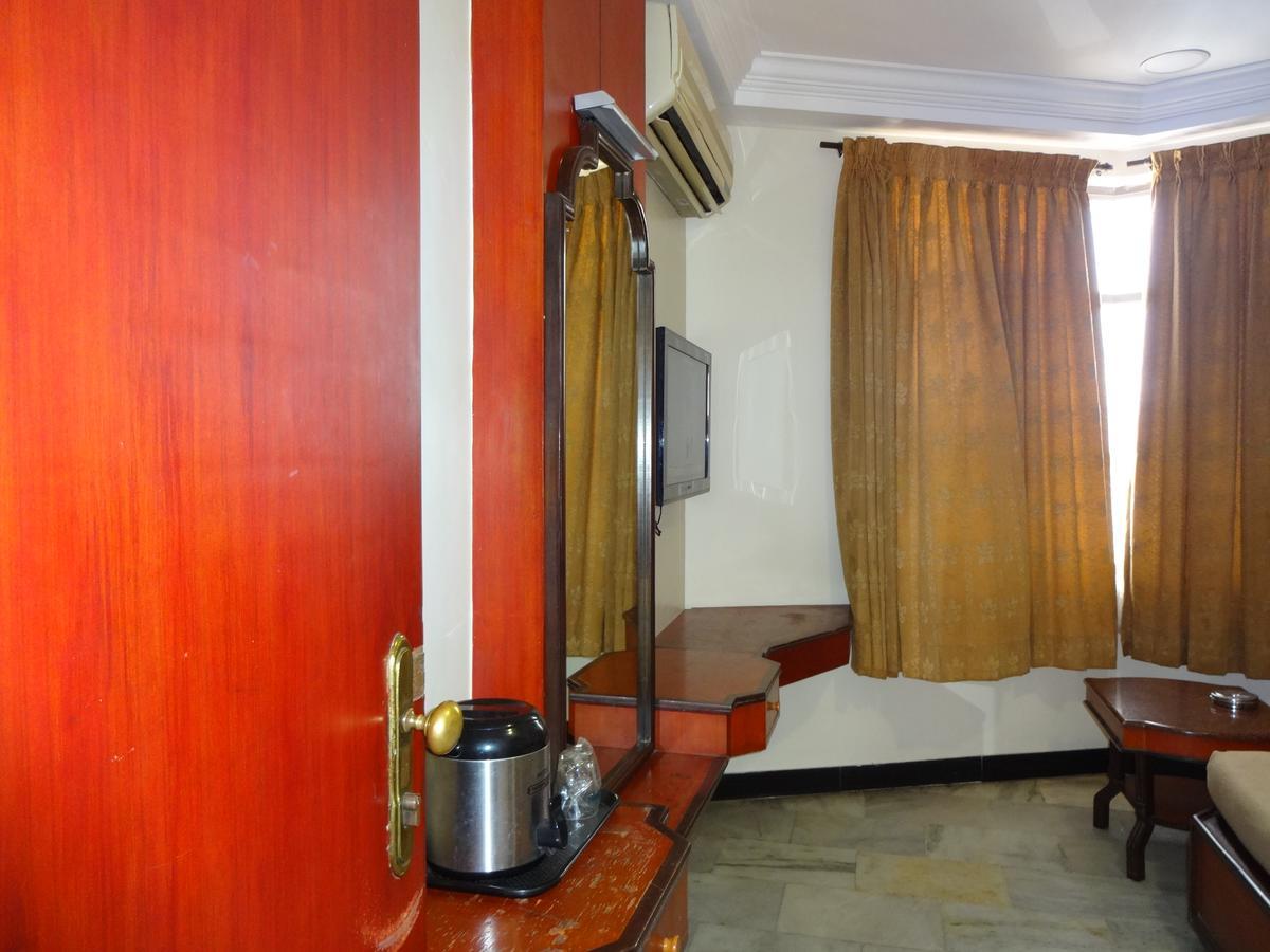 Hotel Naveen Coimbatore Esterno foto