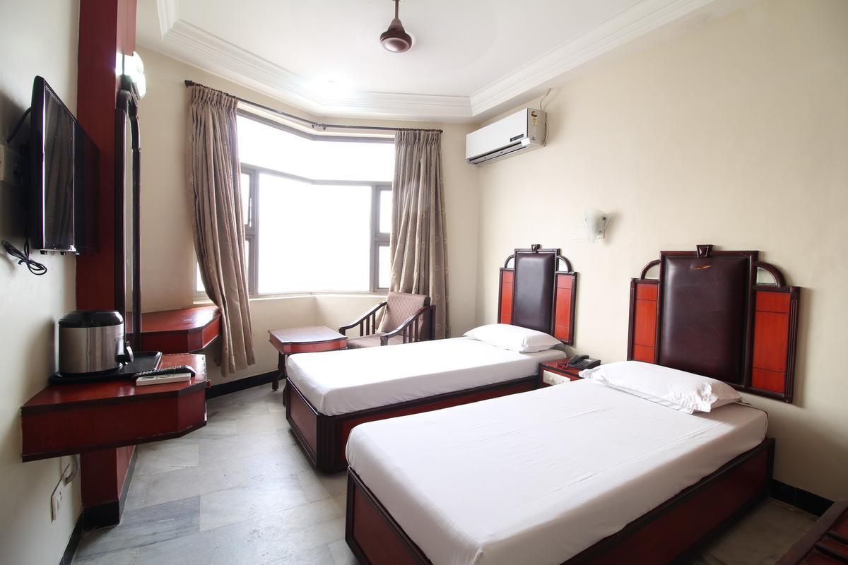 Hotel Naveen Coimbatore Esterno foto
